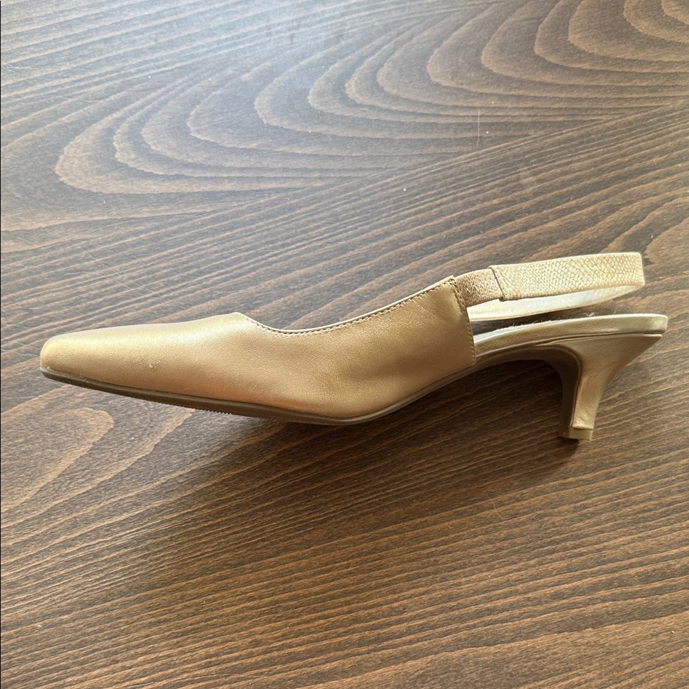 Anne Klein Metallic Nude/Gold Slingback Kitten Heels - Picture 3 of 3